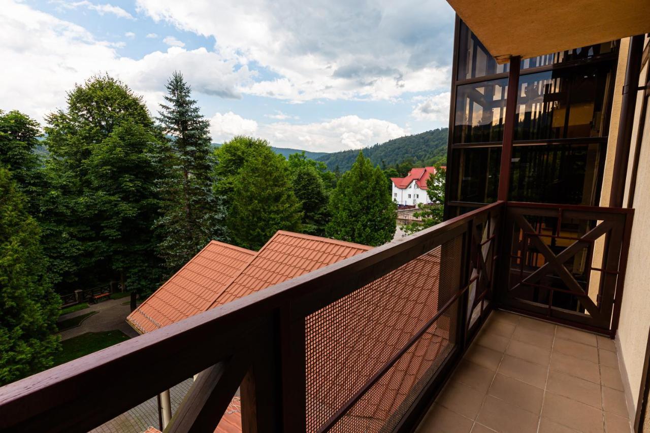 Hotel Edelweiss Jaremcze Zewnętrze zdjęcie