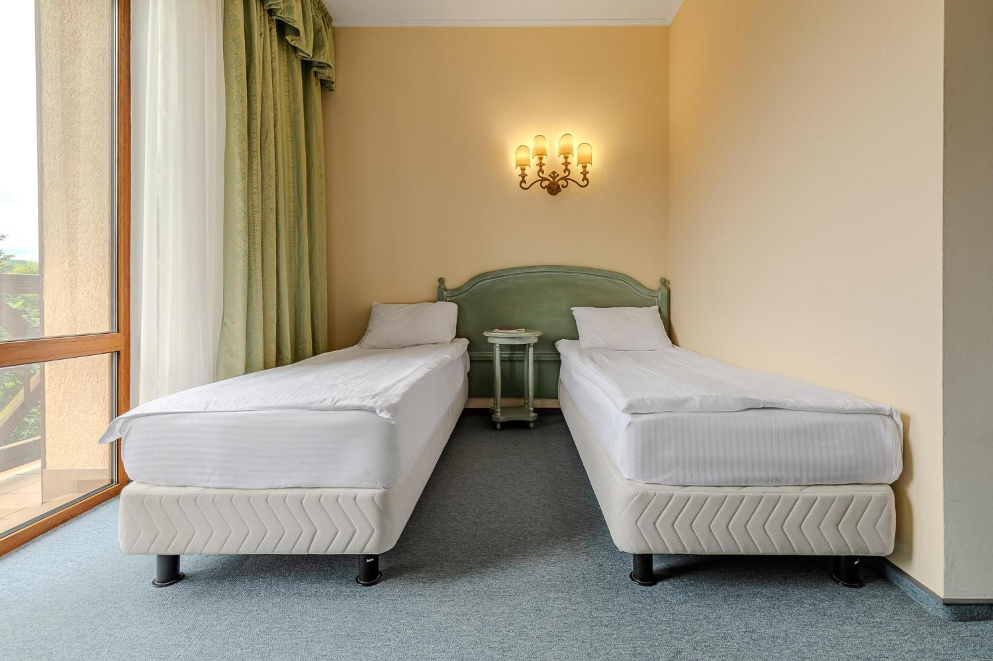 Hotel Edelweiss Jaremcze Zewnętrze zdjęcie