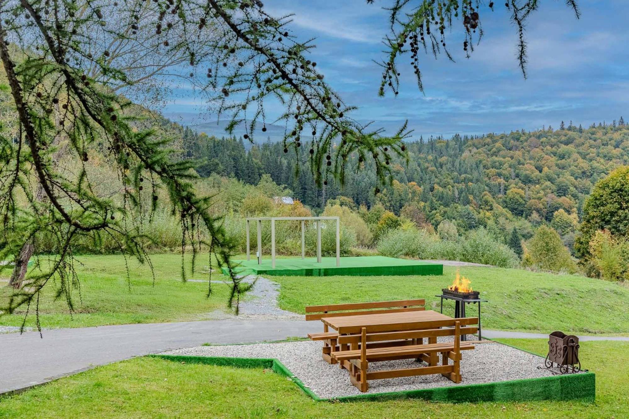 Hotel Edelweiss Jaremcze Zewnętrze zdjęcie